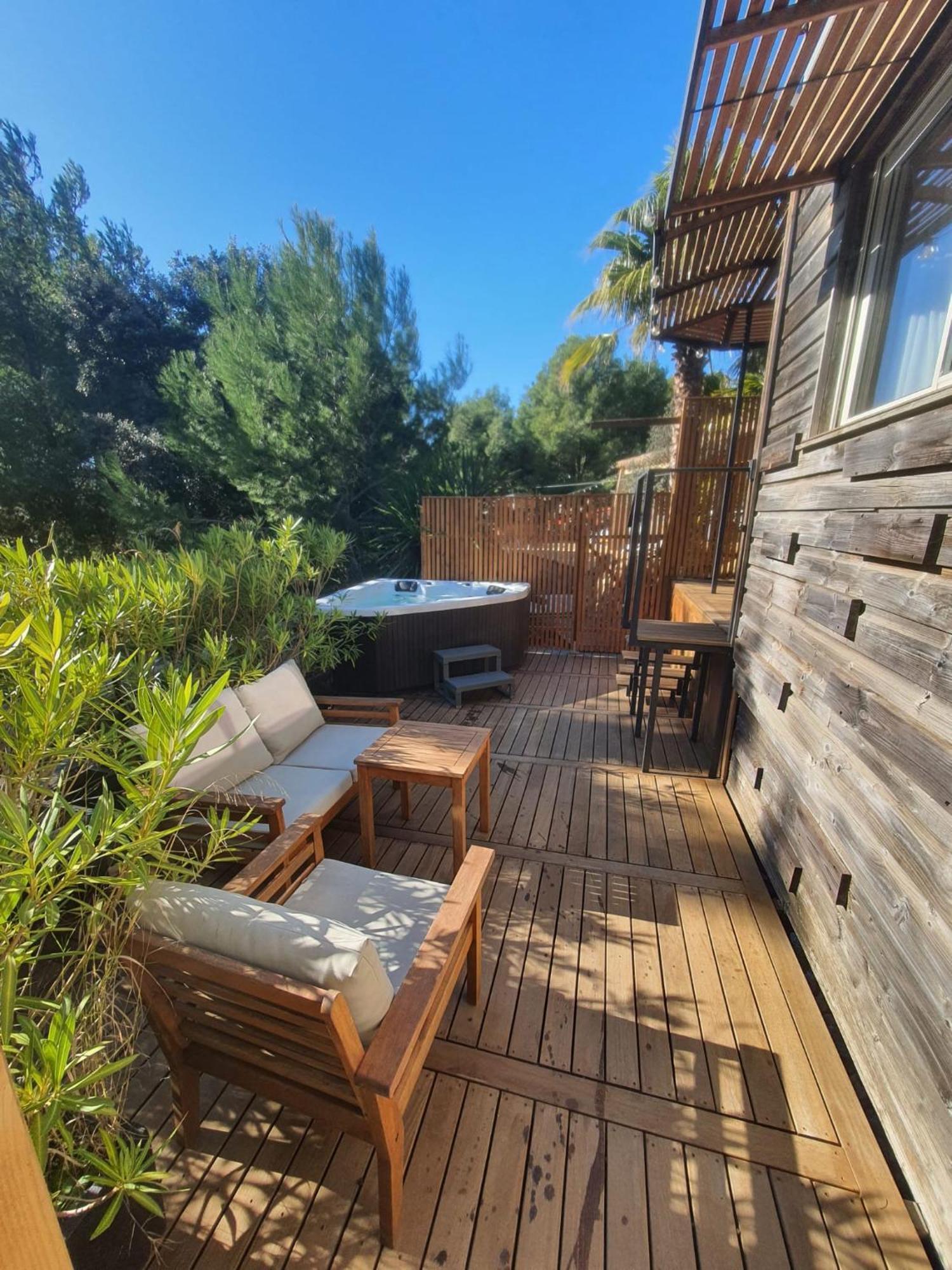 Les Jardins De L'Oustal Villa Narbonne Bagian luar foto